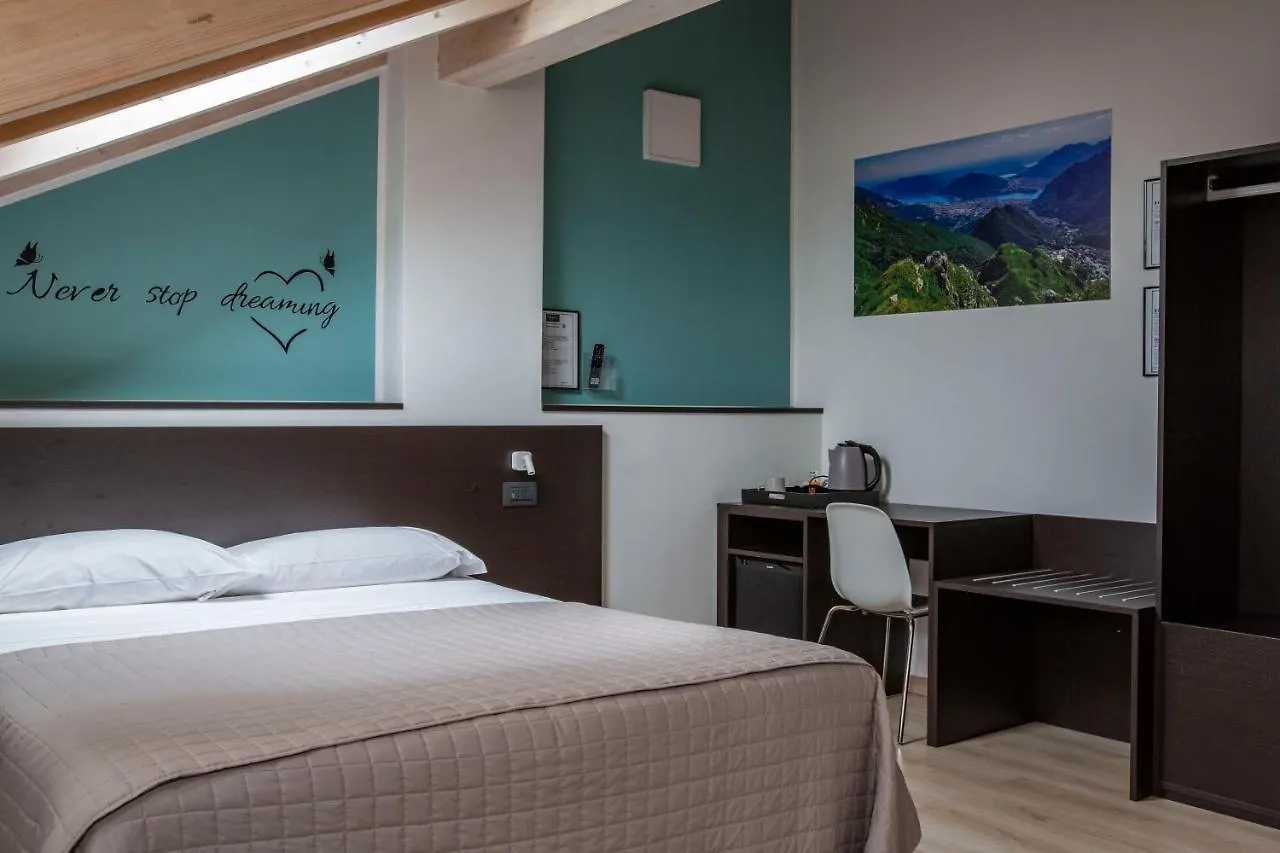 Bed & Breakfast Il B&B Di Piazza Motta Albese Con Cassano Italy