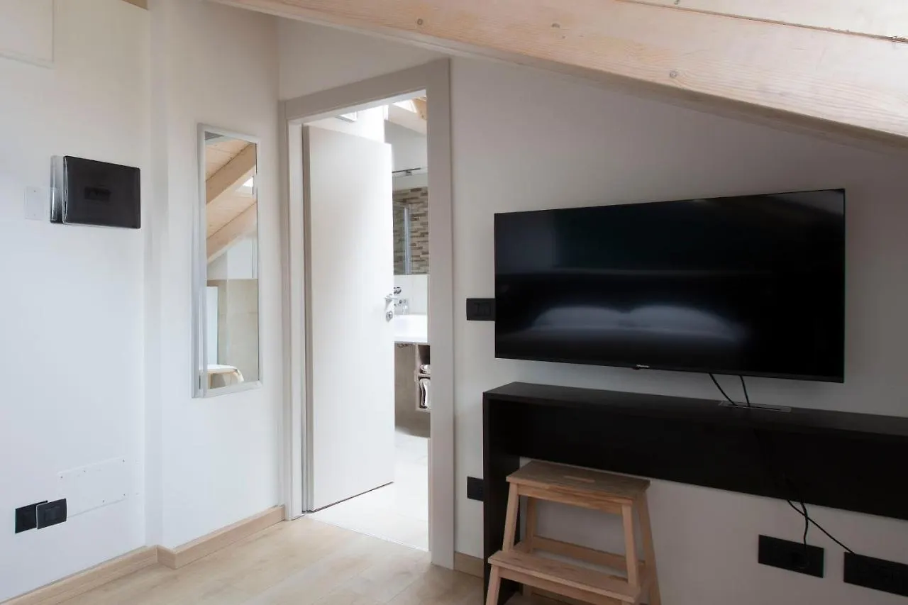 Il B&B Di Piazza Motta Albese Con Cassano Bed & Breakfast